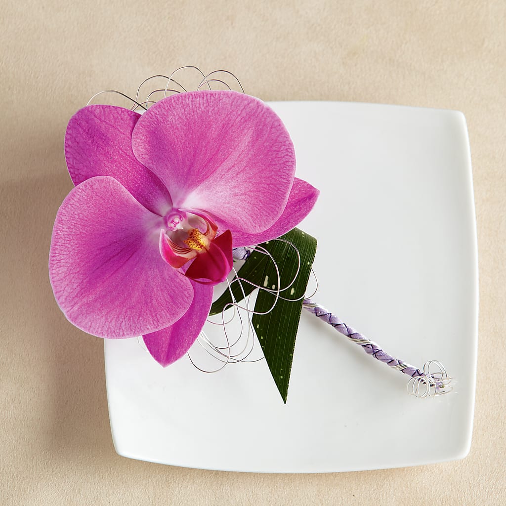 Glorious Boutonniere – Bloom By Tommy, Union NJ